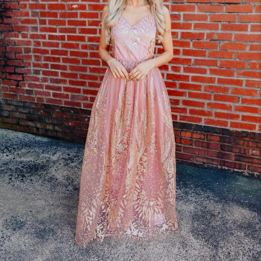 Gown/ Formal dress